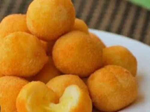 Coxinha e Bolinhas Queijo frita na hora